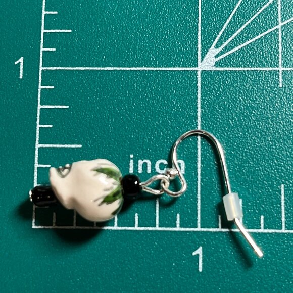 Skull Earrings Ceramic Bead Skeleton Halloween Goth Gothic Dangle Silver Plated - Picture 11 of 12